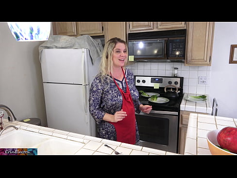 ❤️ Stepmom milking anjeunna di dapur saméméh tanggal na ️❌ porno di urang% su.centr-klassiki.ru%